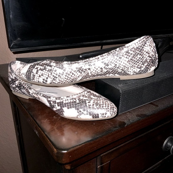 Snake skin flats